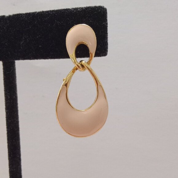 Statement Teardrop Dangle Earrings in Blush Pink & Gold Retro Chic! - Picture 3 of 5